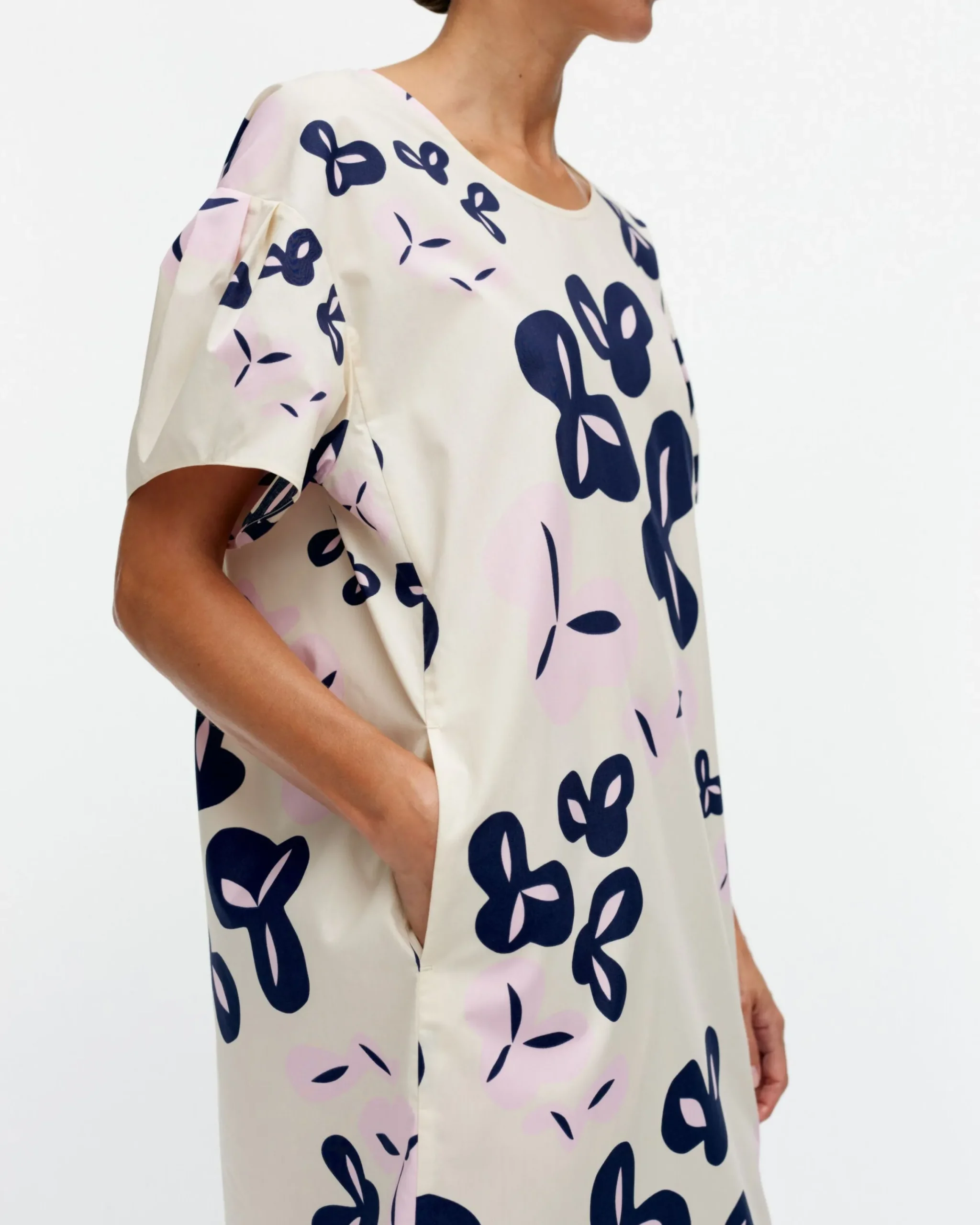 avomeri_poiminto_puuvillapopliinimekko_3.webp Marimekko Mekot^Avomeri Poiminto Puuvillapopliinimekko