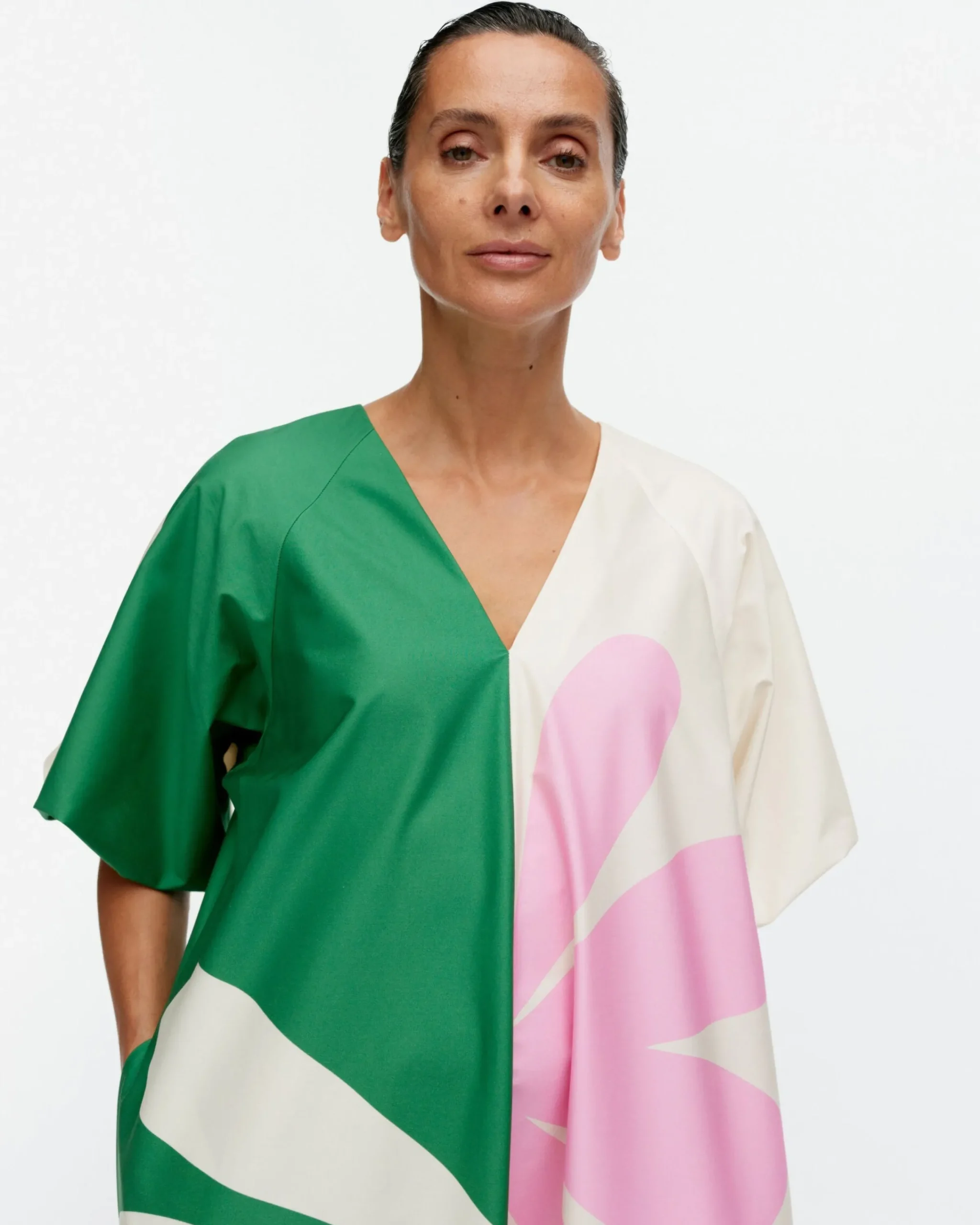 karkelo_kolmikko_puuvillamekko_4.webp Marimekko Mekot^Karkelo Kolmikko Puuvillamekko