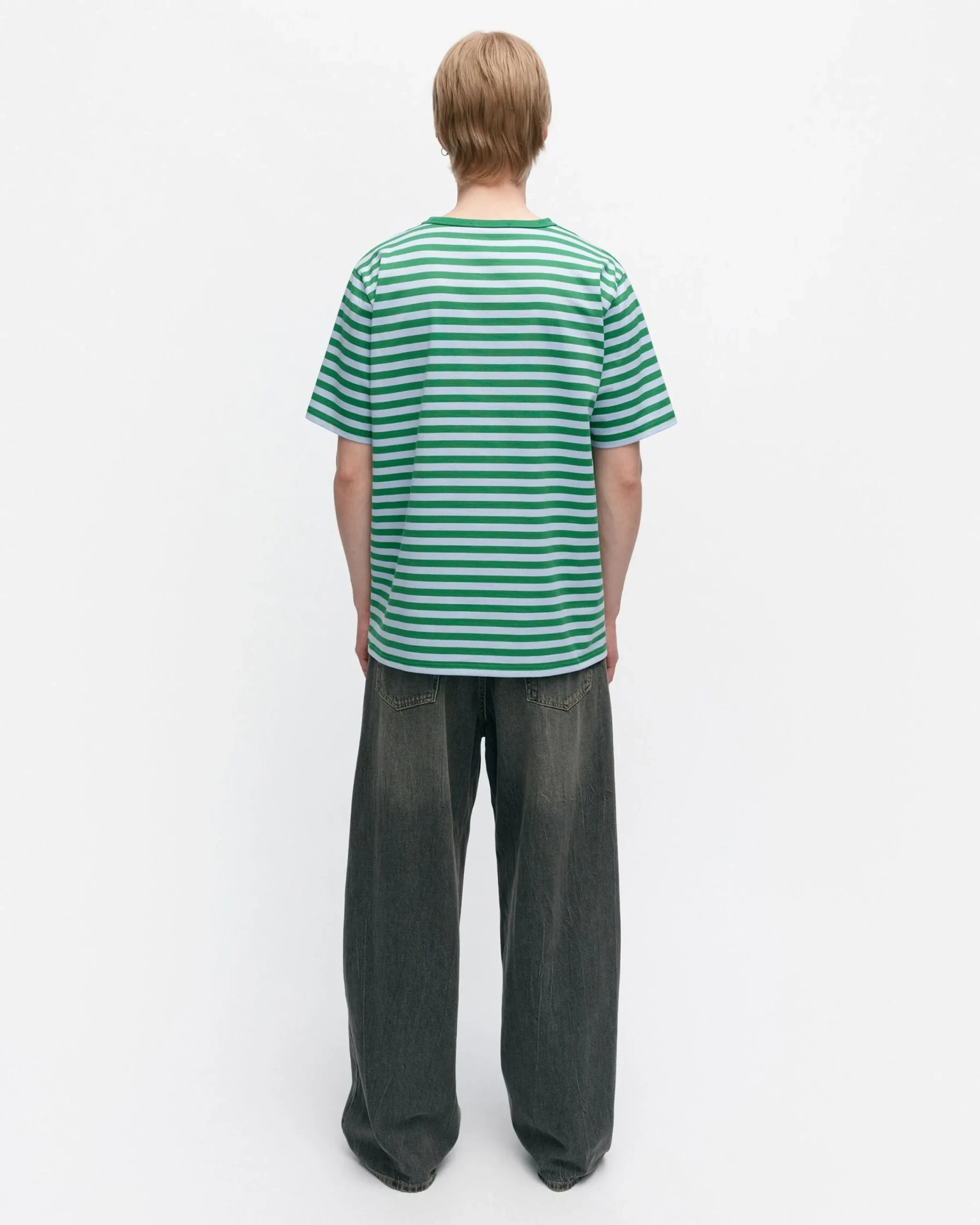 kioski_tasaraita_menubs_shortsleeve_tpaita_2.webp Marimekko Paidat Ja Tunikat^Kioski Tasaraita Menu00B4S Shortsleeve T-Paita