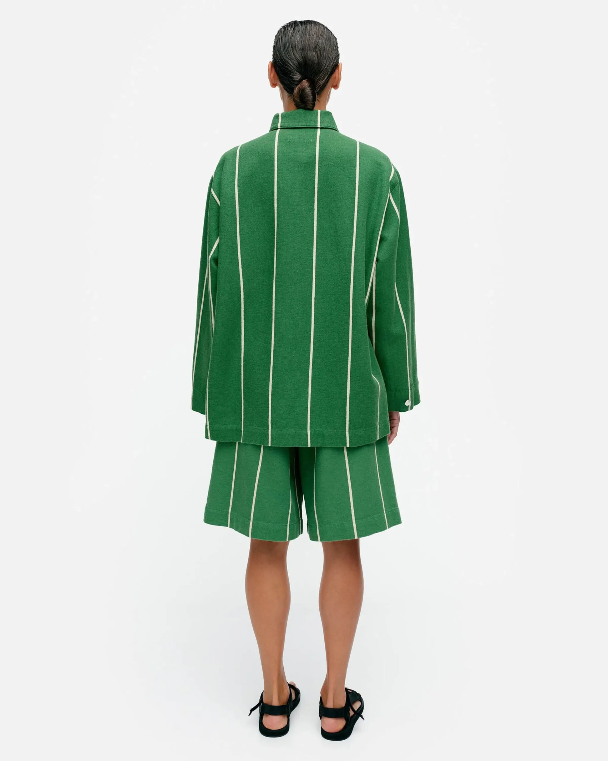 kulmat_vesi_puuvillapellavapaitatakki_2.webp Marimekko Paidat Ja Tunikat^Kulmat Vesi Puuvillapellavapaitatakki