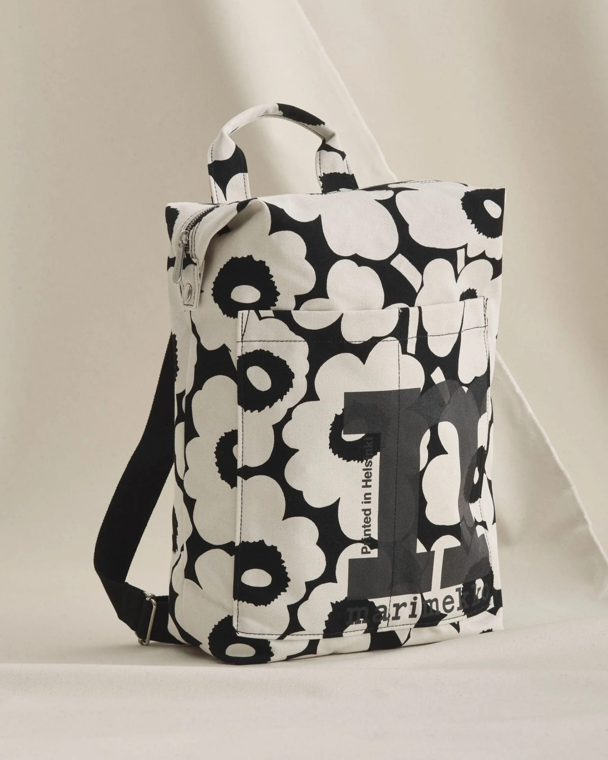 mono_backpack_unikko_reppu_5.webp Marimekko Kangaslaukut^Mono Backpack Unikko Reppu
