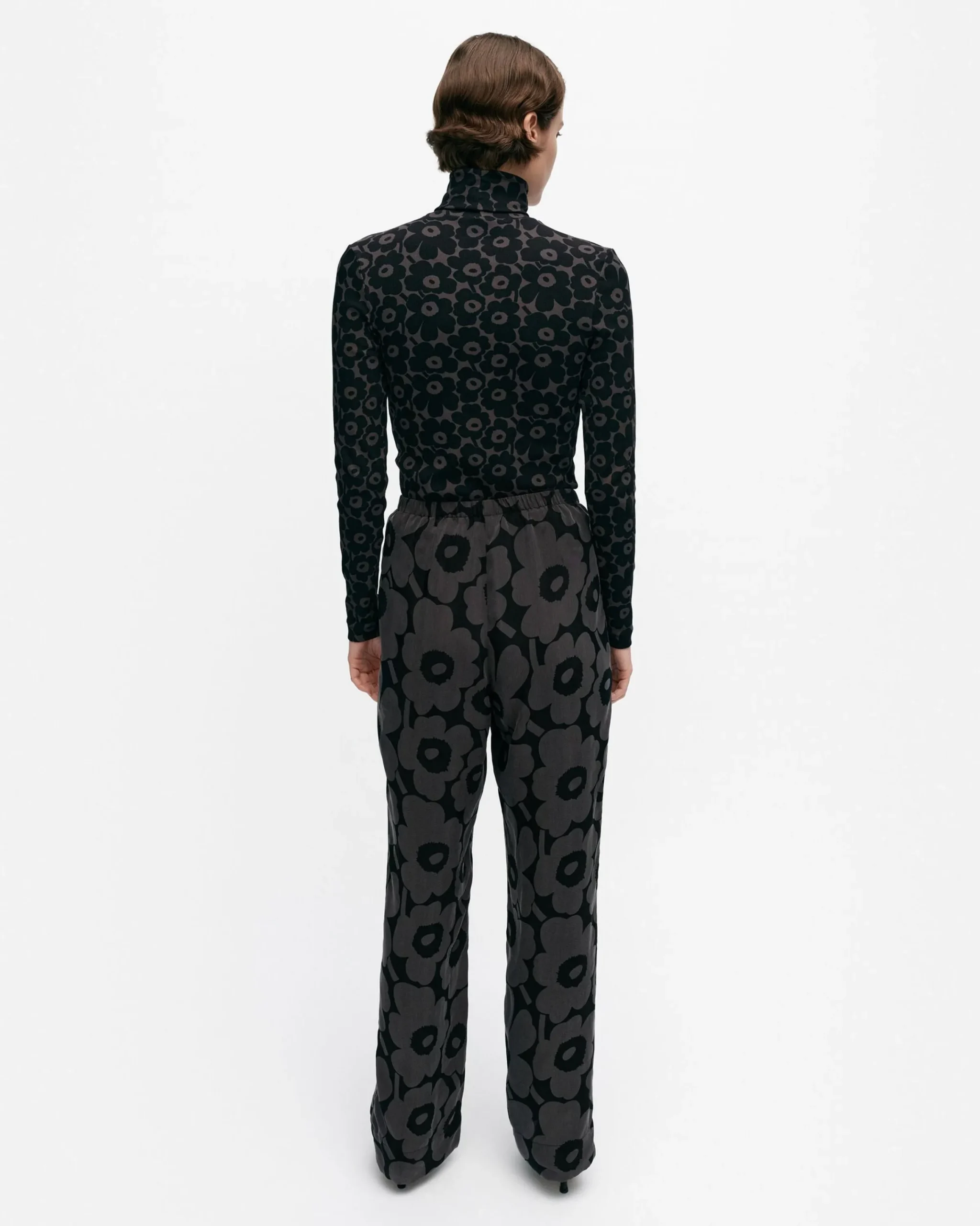 moreski_unikko_kuprohousut_2.webp Marimekko Housut^Moreski Unikko Kuprohousut