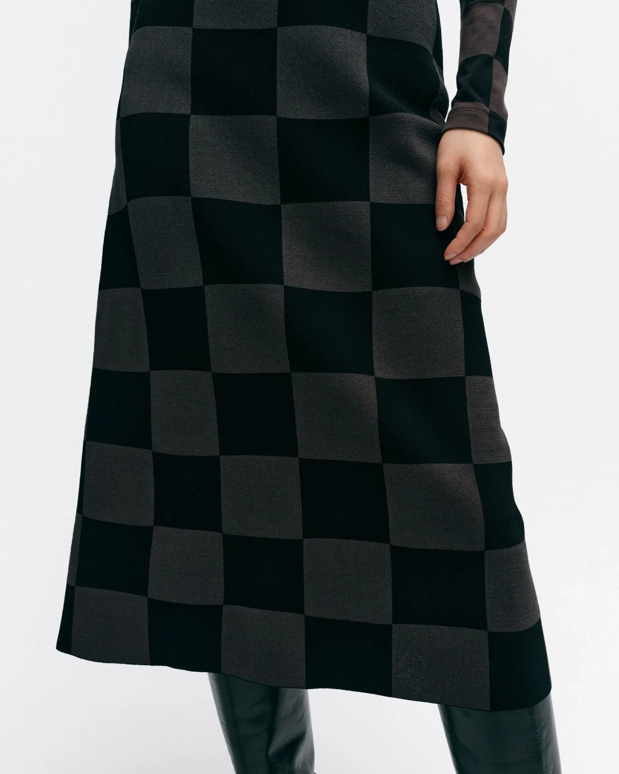 suora_kukko_ja_kana_neulehame_3.webp Marimekko Neuleet^Suora Kukko Ja Kana Neulehame